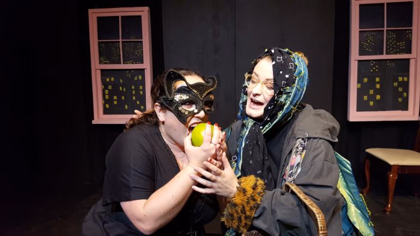Review: DROPPIN' JOHNS at B3 Theatre Image