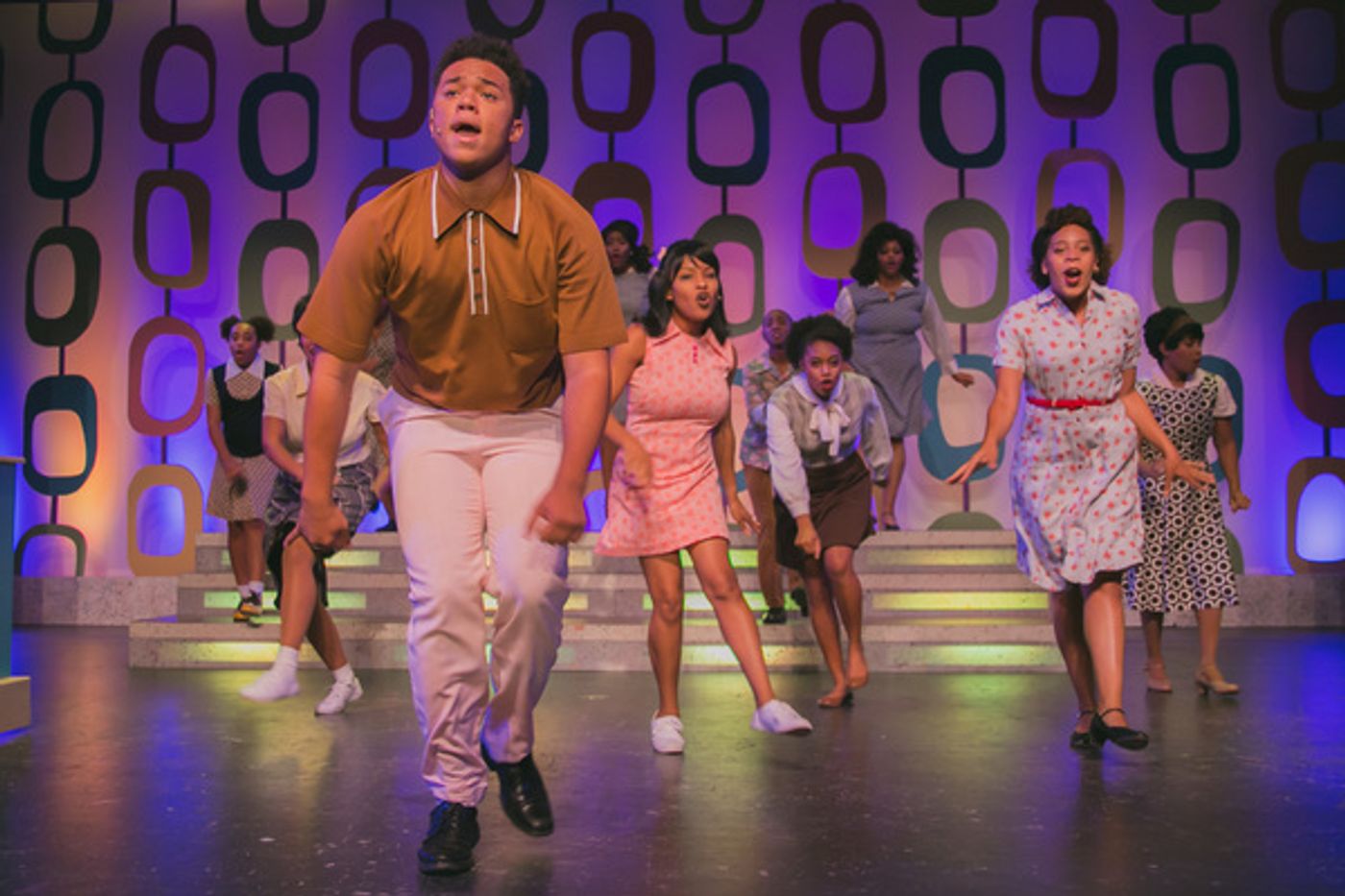 Review: HAIRSPRAY Full of Talent and Entertainment at The Playhouse  Image