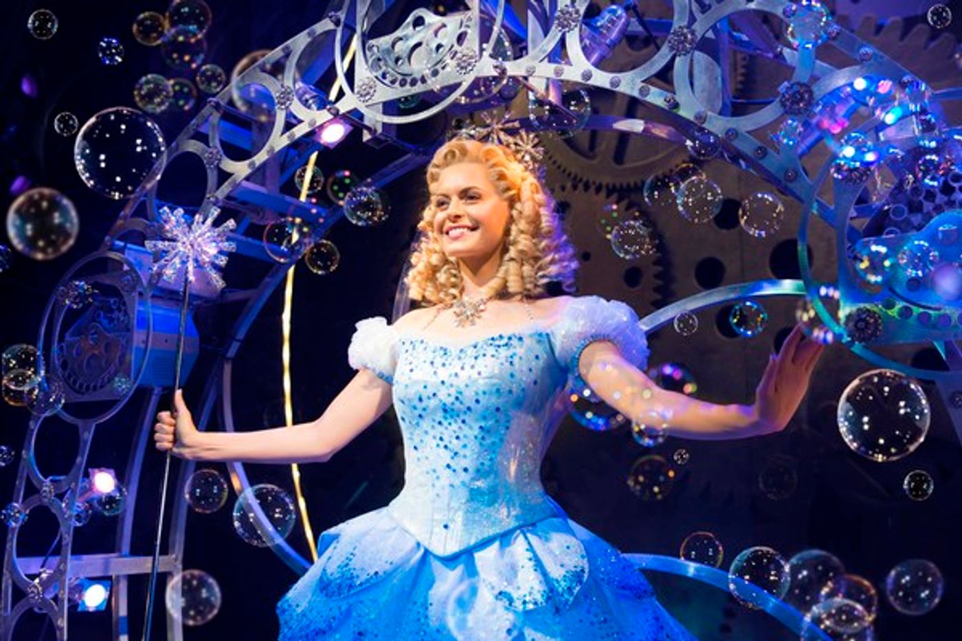 Photo Flash: First Look at New West End Cast of WICKED  Image