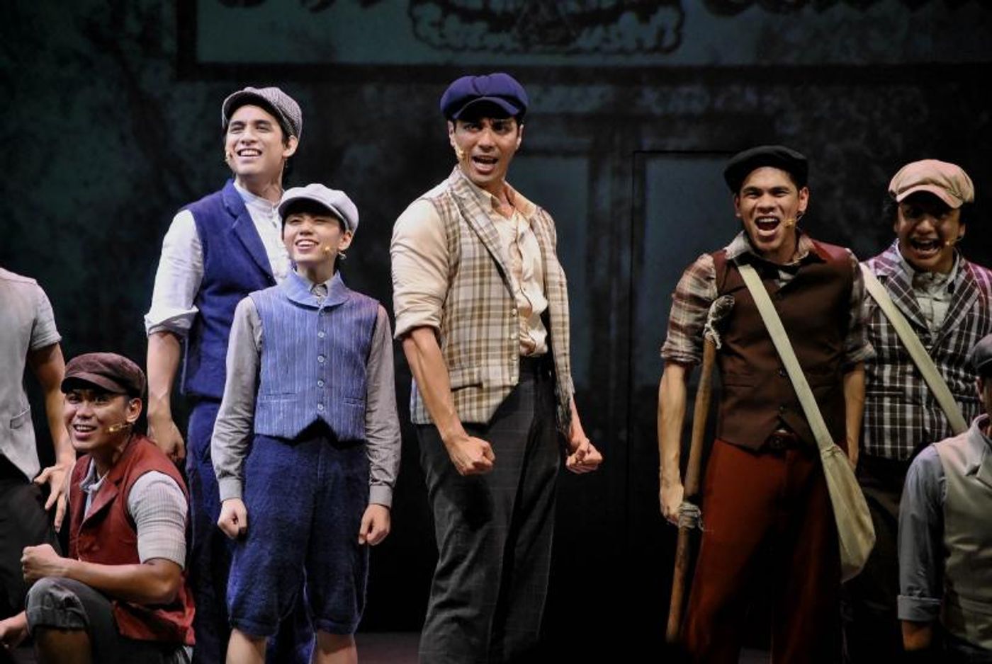 Review: NEWSIES Is Exceptionally Entertaining, Bursting With Raw Energy!  Image