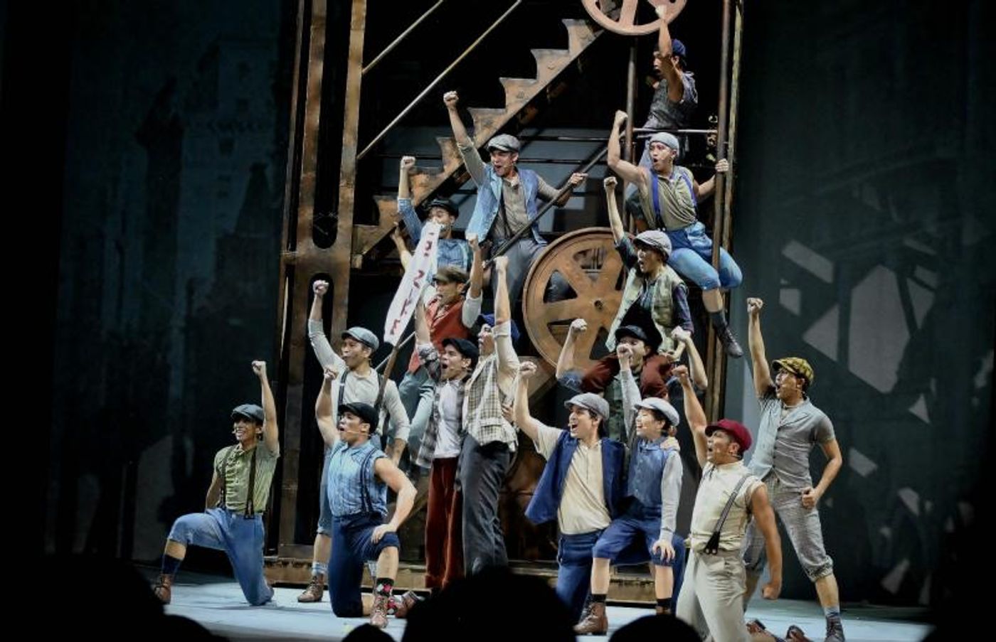 Review: NEWSIES Is Exceptionally Entertaining, Bursting With Raw Energy!  Image