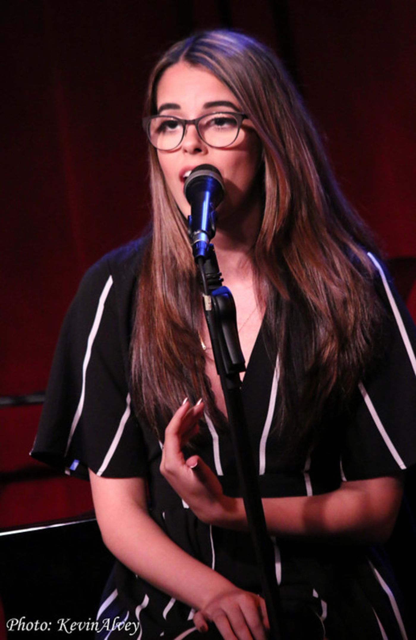 Photo Flash: BROADWAY AT BIRDLAND Series Welcomes Victoria Shaw  Image