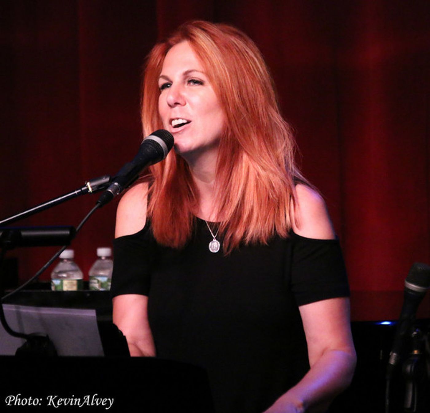 Photo Flash: BROADWAY AT BIRDLAND Series Welcomes Victoria Shaw  Image