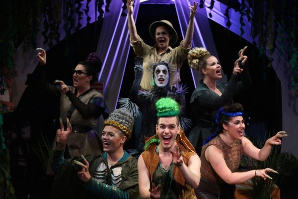 Photos: First Look at Circle Theatre's TRIASSIC PARQ — photo 1 of 9