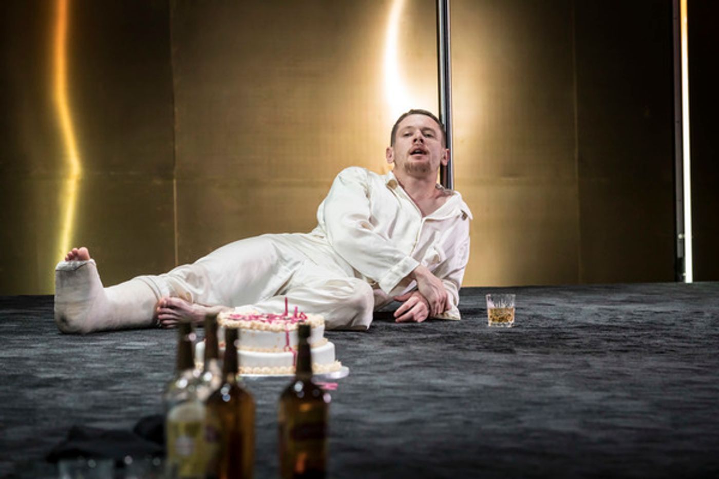 Photo Flash: First Look at Sienna Miller and the Cast of CAT ON A HOT TIN ROOF at the Apollo Theatre  Image