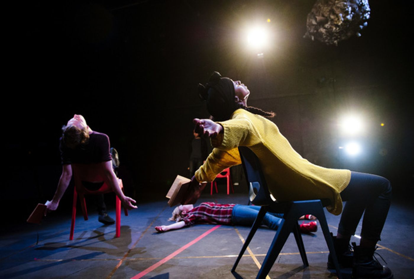 Photo Flash: First Look at AN INJURY at Ovalhouse  Image
