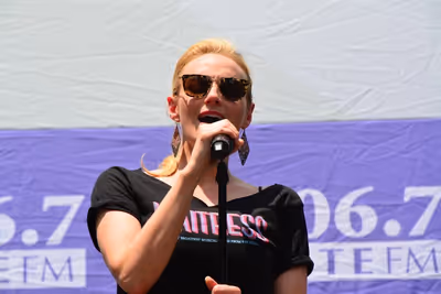 Betsy Wolfe Photo