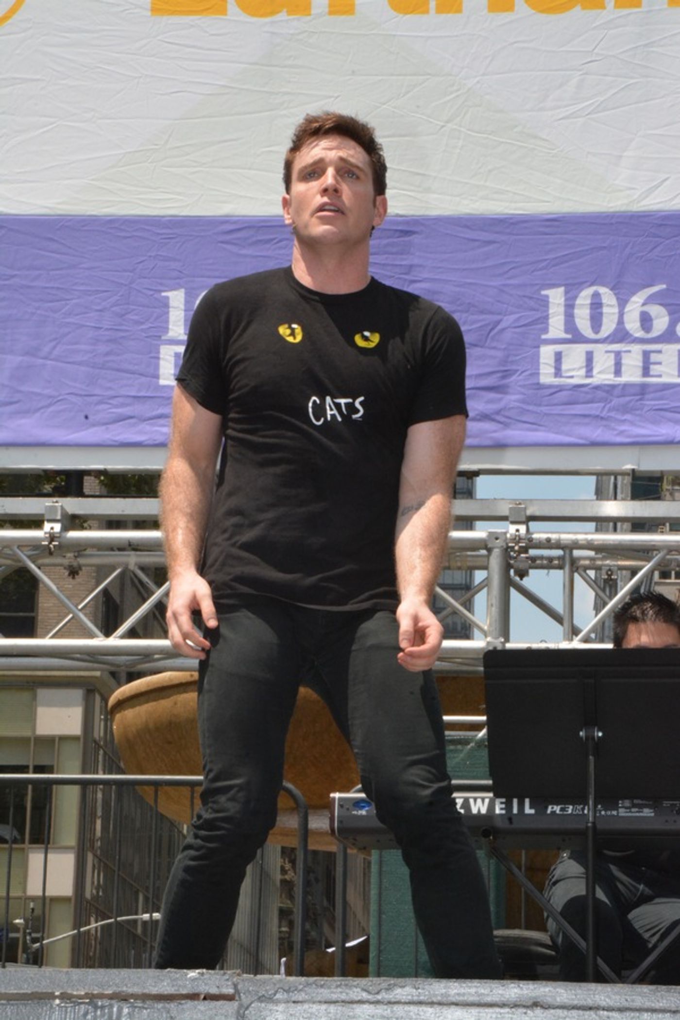 Photo Coverage: The Casts of WAITRESS, CATS, and More at Broadway In Bryant Park  Image