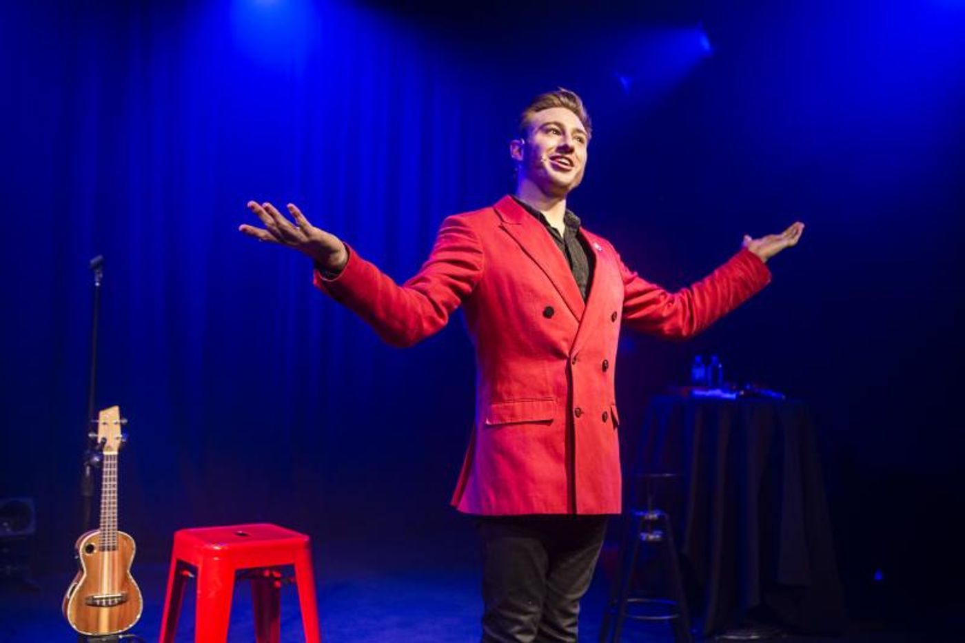 Review:  Heart And Honesty Aplenty As Matthew Mitcham Opens Up In UNDER THE COVERS  Image