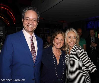 Mark Sendroff, Linda Lavin, Eda Sorokoff Photo