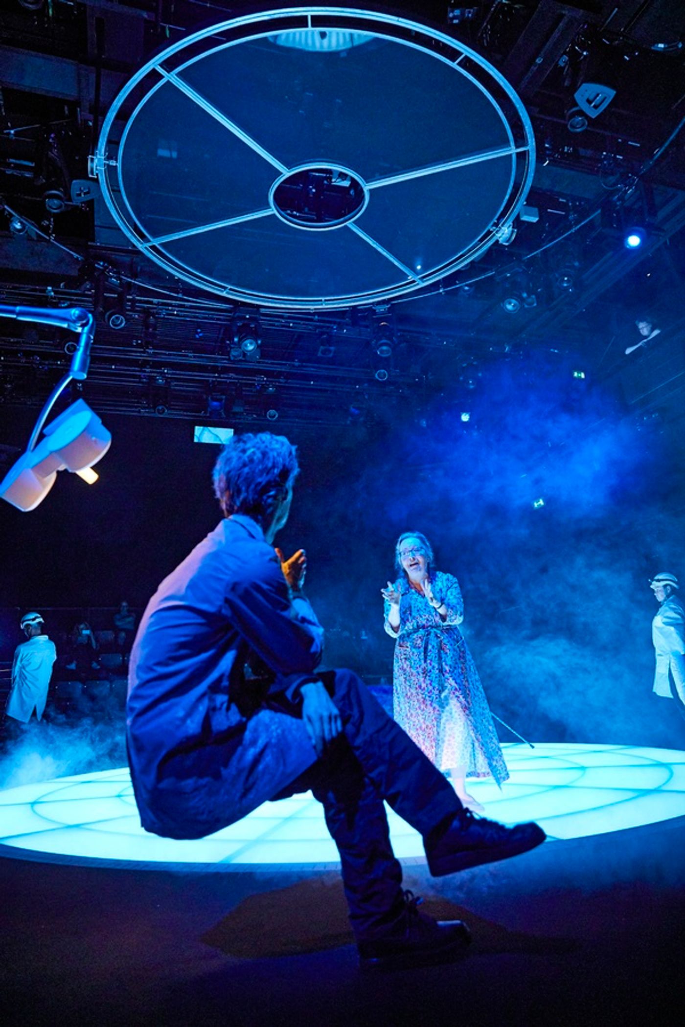 Photo Flash: First Look at MOSQUITOES at the National Theatre  Image