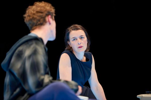 Joseph Quinn, Olivia Williams Photo