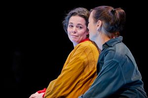 Olivia Colman, Olivia Williams Photo