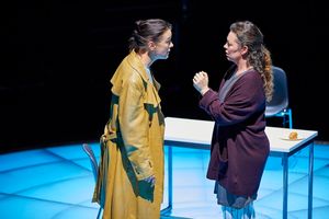 Olivia Williams,Olivia Colman Photo