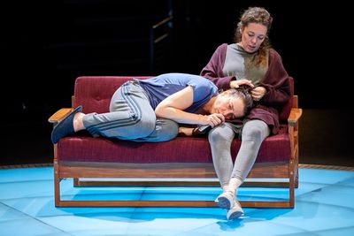 Olivia Williams,Olivia Colman Photo