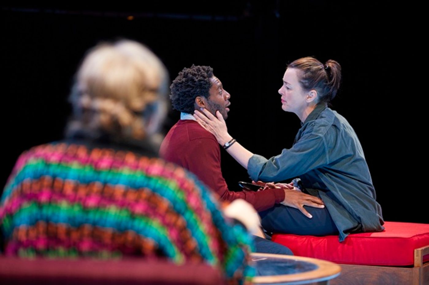 Photo Flash: First Look at MOSQUITOES at the National Theatre  Image