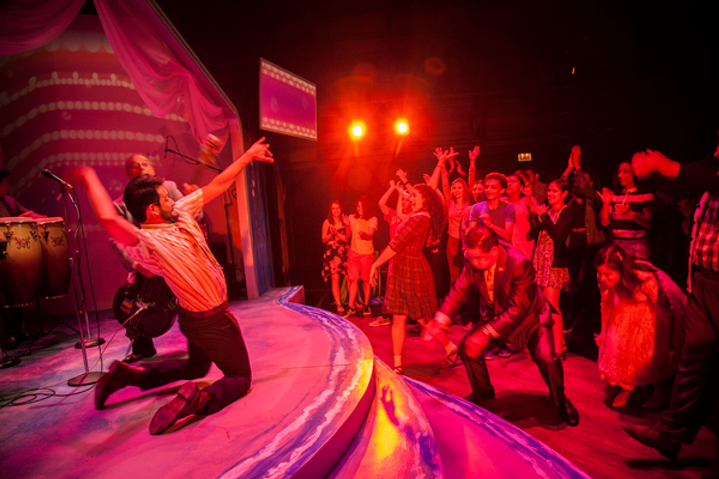 Photo Flash: Teatro Vista Brings Nightclub Energy to Goodman Theatre in LA HAVANA MADRID Photo Flash: Teatro Vista Brings Nightclub Energy to Goodman Theatre in LA HAVANA MADRID Image