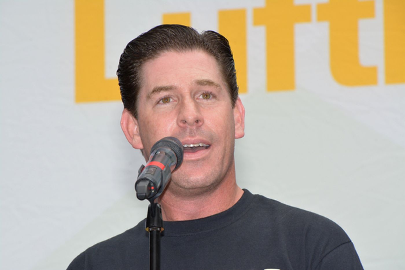 Photo Coverage: A BRONX TALE, ANASTASIA, and More Enchant the Crowd at Broadway in Bryant Park  Image