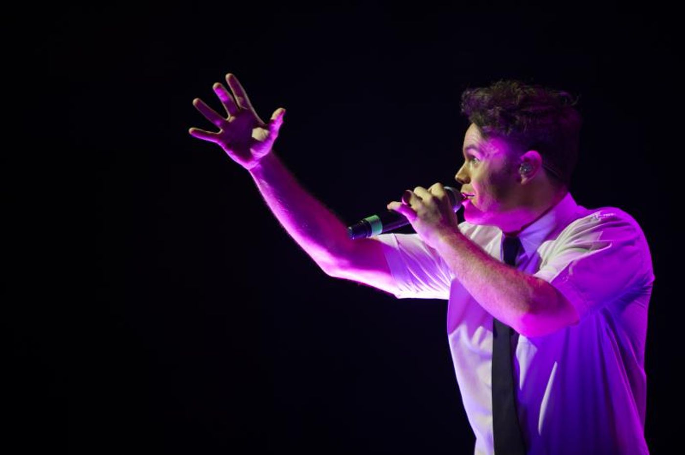 Review: Disco, Circus and Cabaret Combine To Create The Energetic And Inspiring VELVET  Image