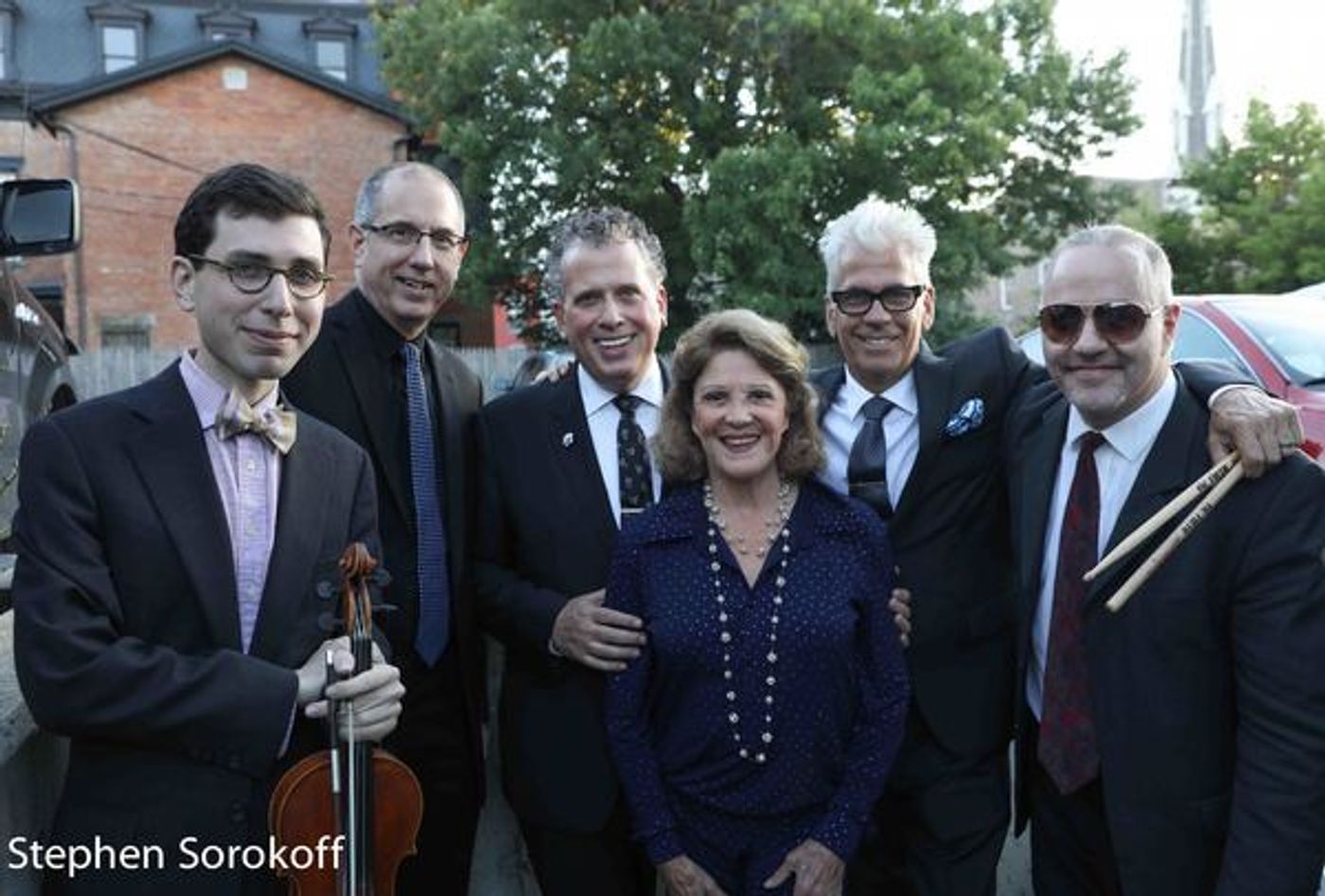 Photo Coverage: Linda Lavin Plays Helsinki On Broadway Photo Coverage: Linda Lavin Plays Helsinki On Broadway Image