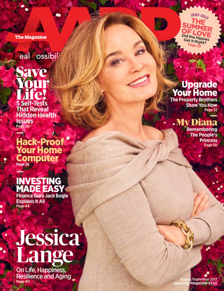 Photo Flash: Stage and Screen Star Jessica Lange Graces Cover of AARP The Magazine Image