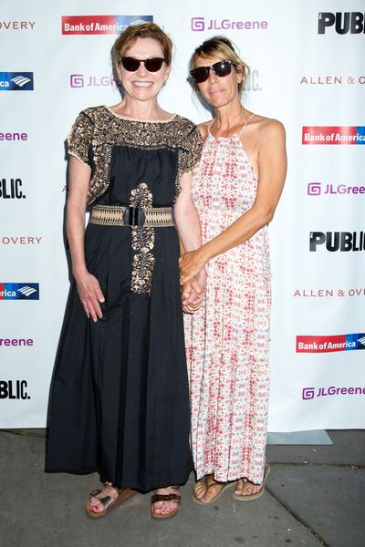 Julie White, Ilana Levine Photo