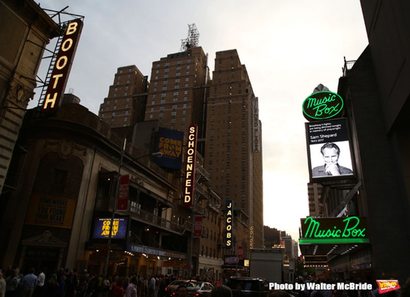 Photo Coverage: Broadway Dims The Lights In Memory Of Sam Shepard Photo Coverage: Broadway Dims The Lights In Memory Of Sam Shepard Image