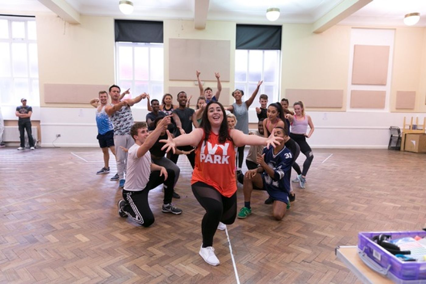 Photo Flash: Welcome to the 60s! Inside Rehearsals for HAIRSPRAY Ahead of UK Tour  Image