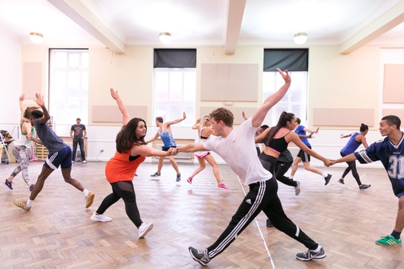 Photo Flash: Welcome to the 60s! Inside Rehearsals for HAIRSPRAY Ahead of UK Tour  Image