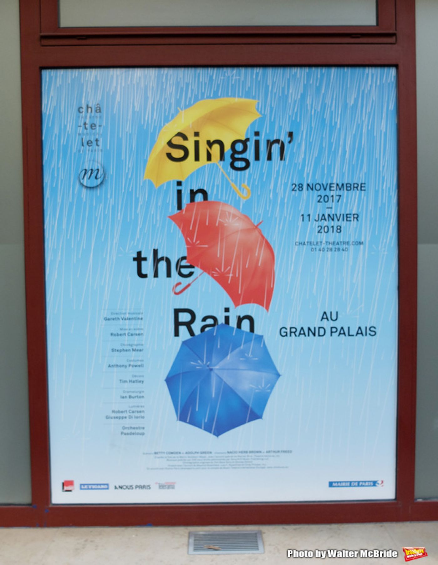 UP ON THE MARQUEE: Paris Billboards for SINGING IN THE RAIN UP ON THE MARQUEE: Paris Billboards for SINGING IN THE RAIN Image