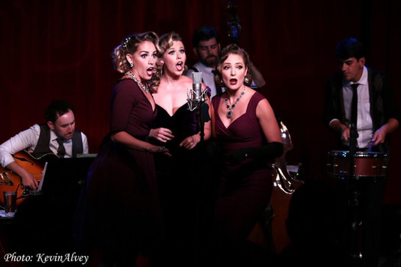 Photo Flash: BROADWAY AT BIRDLAND Series Welcomes The Beverly Bombshells  Image