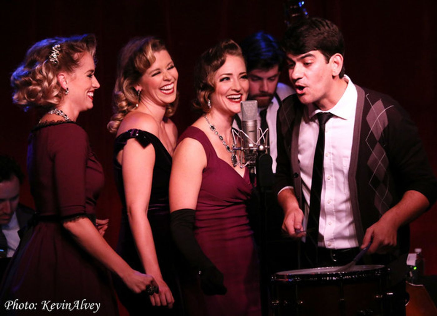 Photo Flash: BROADWAY AT BIRDLAND Series Welcomes The Beverly Bombshells  Image