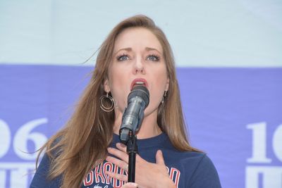 Laura Osnes Photo
