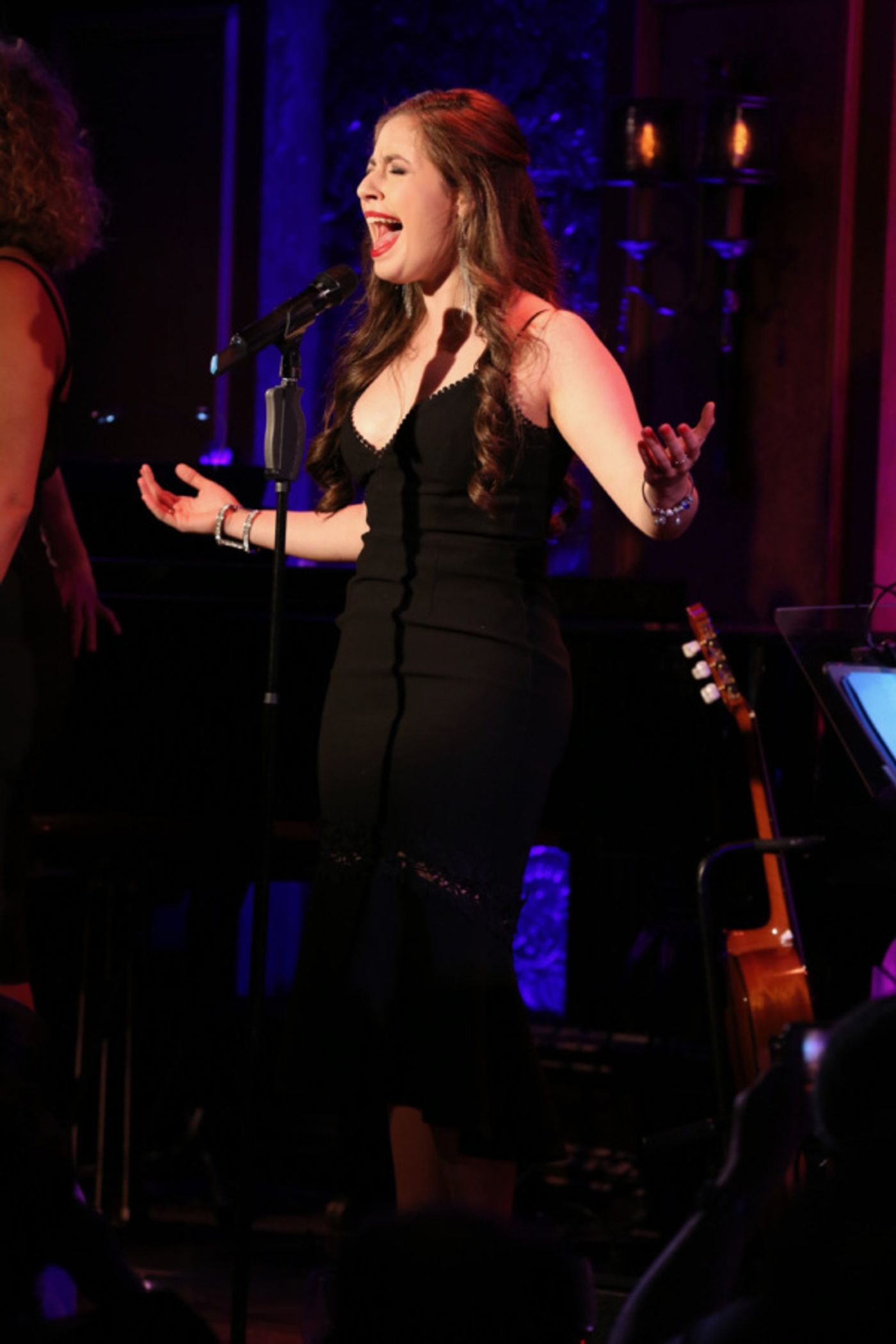Photo Flash: Sarah Fernandez and Lauren Baez Bring DOS DIVAS to Feinstein's/54 Below  Image