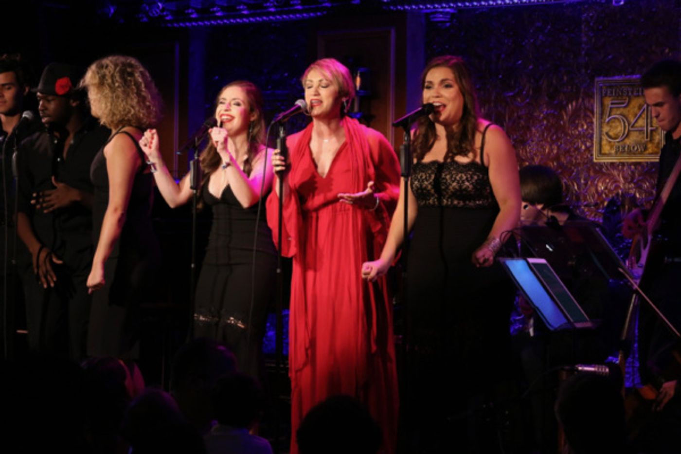 Photo Flash: Sarah Fernandez and Lauren Baez Bring DOS DIVAS to Feinstein's/54 Below  Image