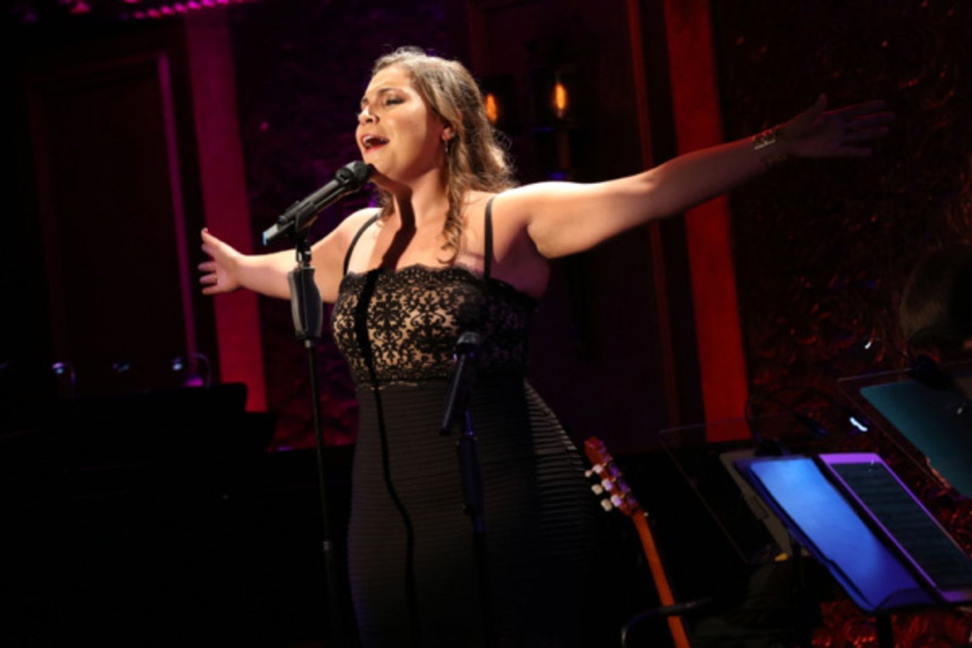Photo Flash: Sarah Fernandez and Lauren Baez Bring DOS DIVAS to Feinstein's/54 Below  Image
