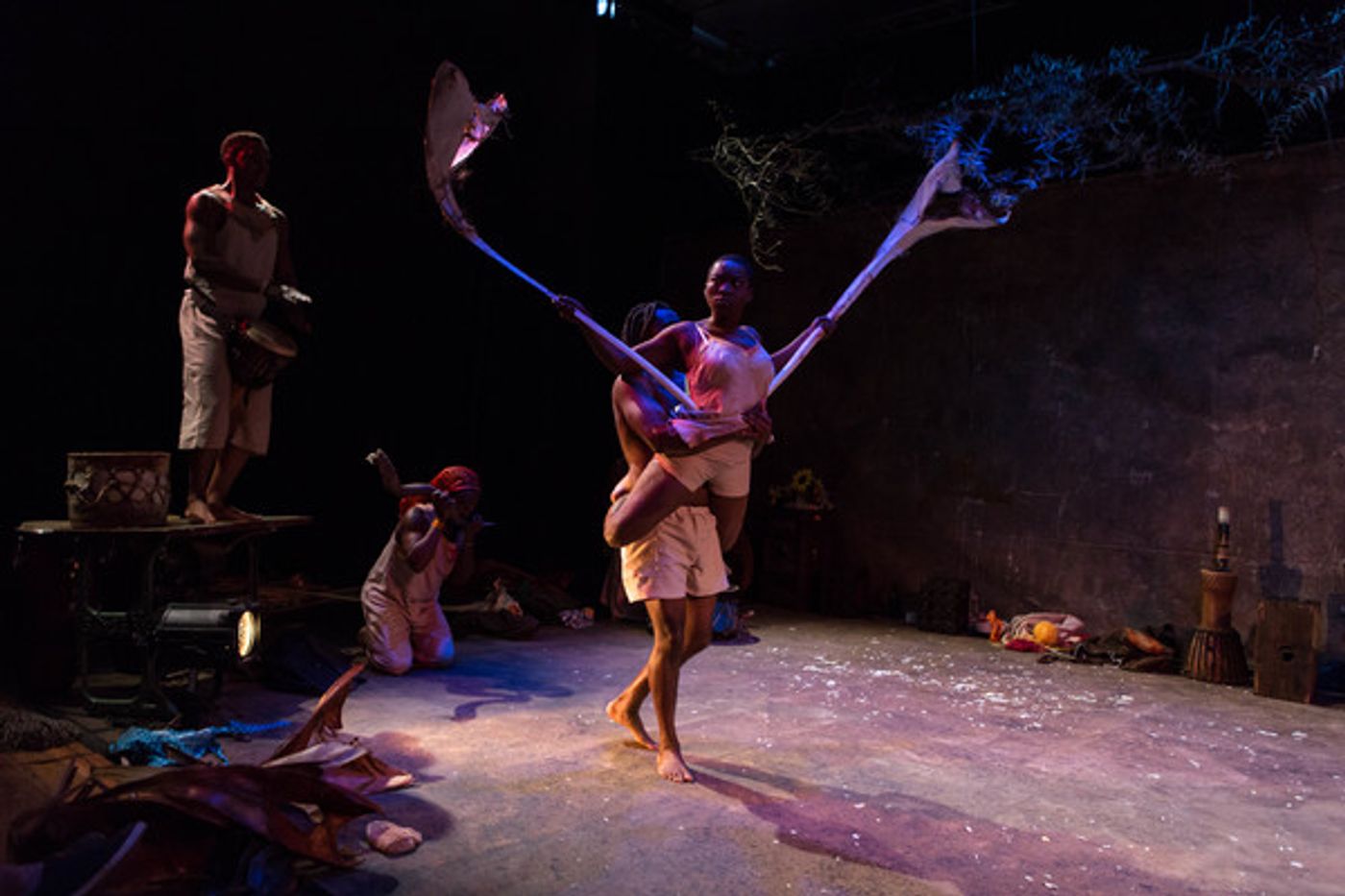 Photo Coverage: The Baxter Theatre's KAROO MOOSE - NO FATHERS at the Edinburgh Assembly Fringe Festival  Image