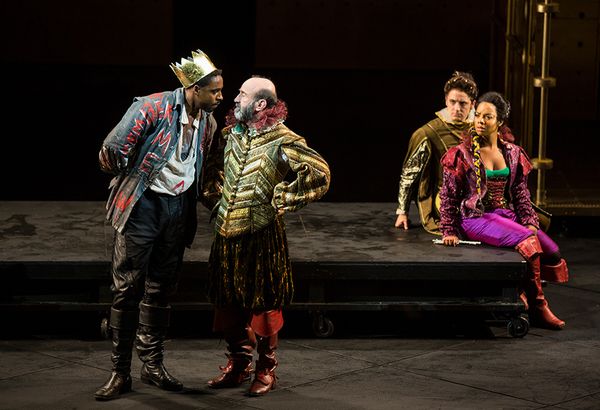 Photo Flash: First Look at HAMLET at The Old Globe — photo 6 of 19