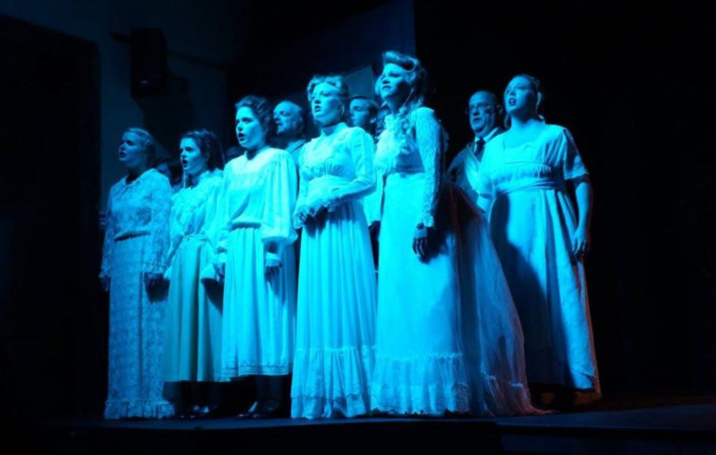 Review: Towne Centre's Sumptuously Sung THE SECRET GARDEN Captivates  Image