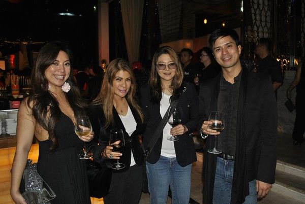 Caisa Borromeo, Pinky Amador, Viktoria, Topper Fabregas Photo