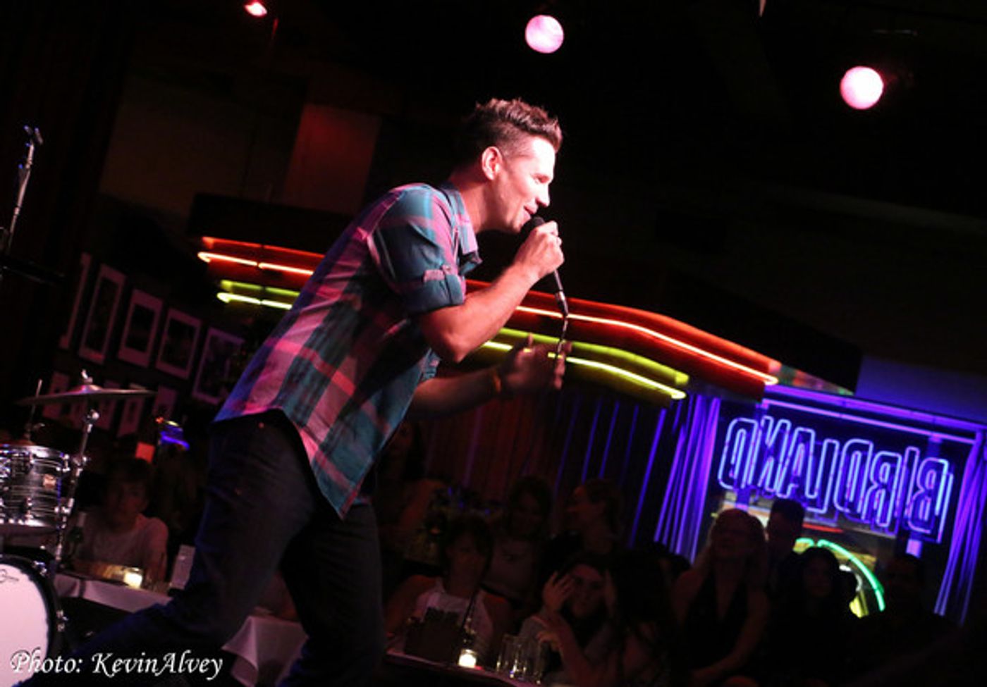 Photo Flash: The Beverly Bombshells, Colleen Ballinger and More Take the Stage at Birdland  Image