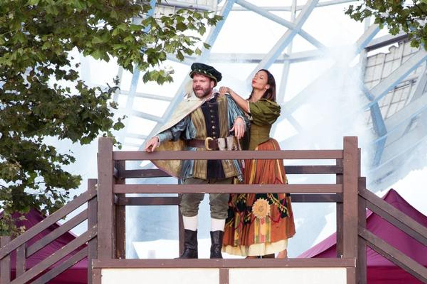 Photo Flash: Hip to Hip Theatre Company Enters Final Week of Performances  Image