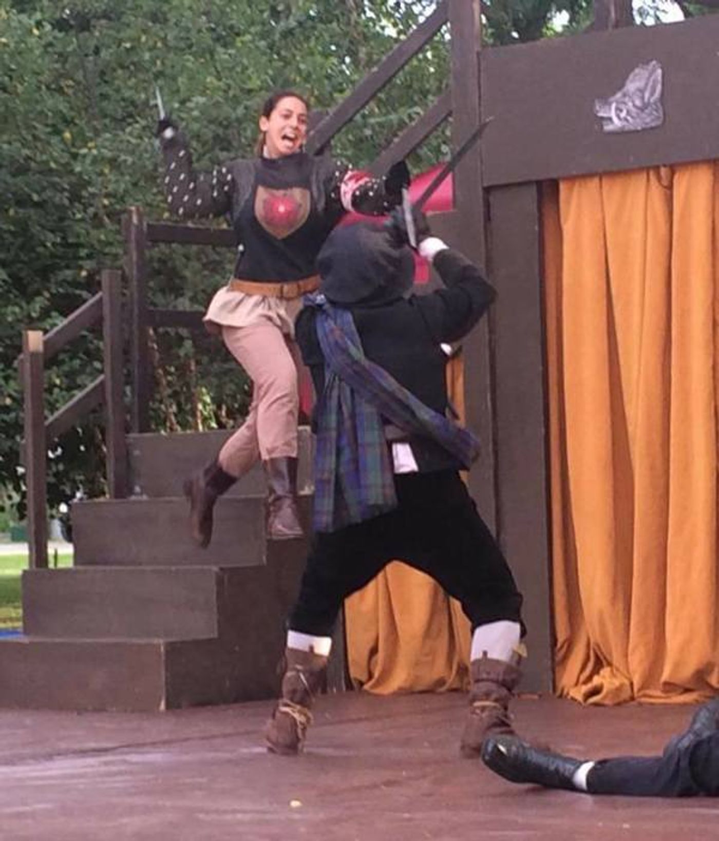 Photo Flash: Hip to Hip Theatre Company Enters Final Week of Performances  Image