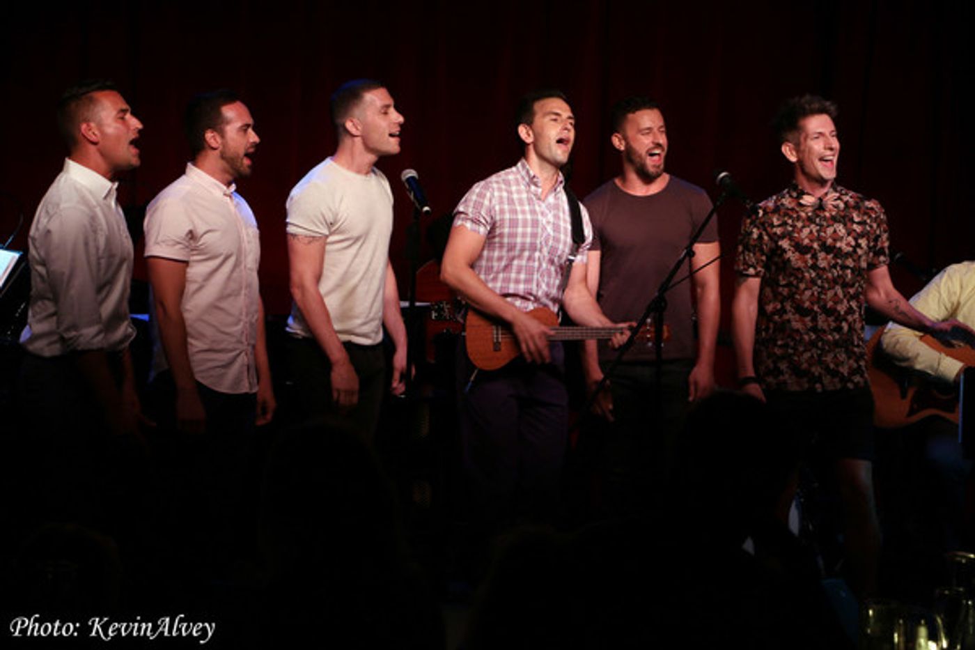 Photo Flash: BROADWAY AT BIRDLAND Series Welcomes Daniel Reichard  Image