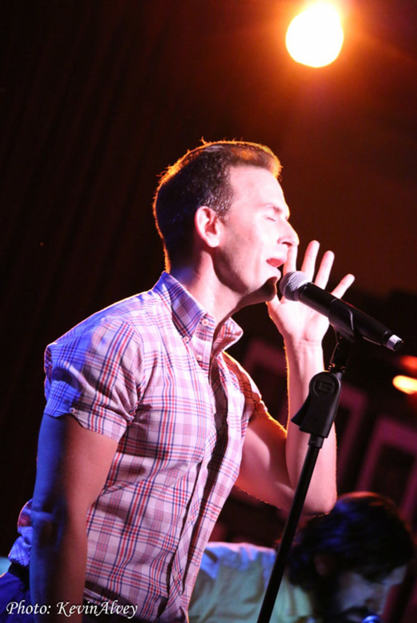 Photo Flash: BROADWAY AT BIRDLAND Series Welcomes Daniel Reichard  Image