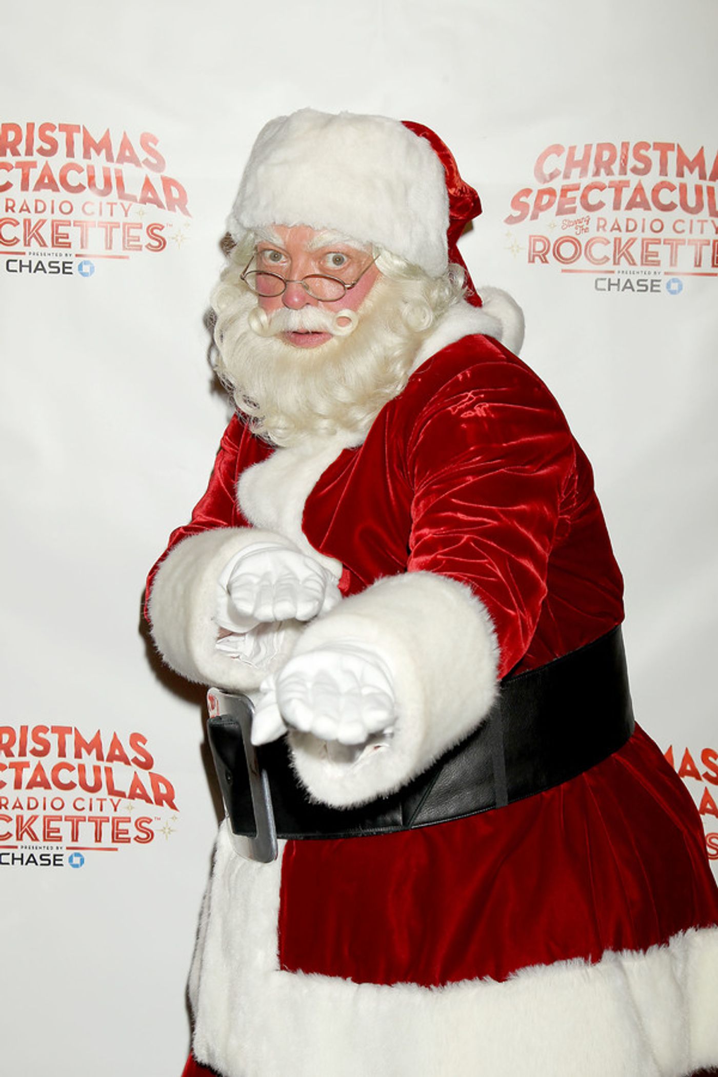 Photo Flash: The Rockettes Bring Joy to 6th Avenue with 'Christmas in August' Event  Image