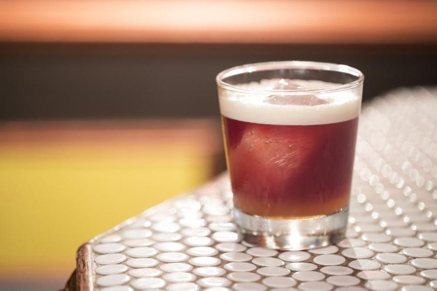 Solar Eclipse Recipes by MOUNT GAY ECLIPSE RUM and BLUE MOON Image