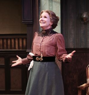 Melissa Gilbert @ BroadwayWorld Melissa Gilbert Photo