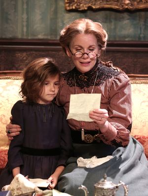 Korinne Tetlow, Melissa Gilbert @ BroadwayWorld Korinne Tetlow, Melissa Gilbert Photo