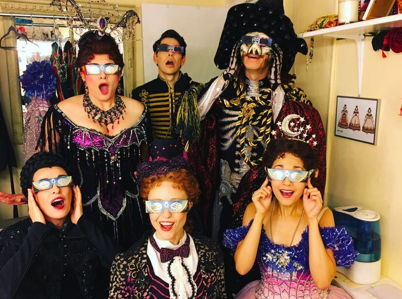Photo Flash: PHANTOM OF THE OPERA Gears Up for the Eclipse and More Saturday Intermission Pics! — photo 1 of 5